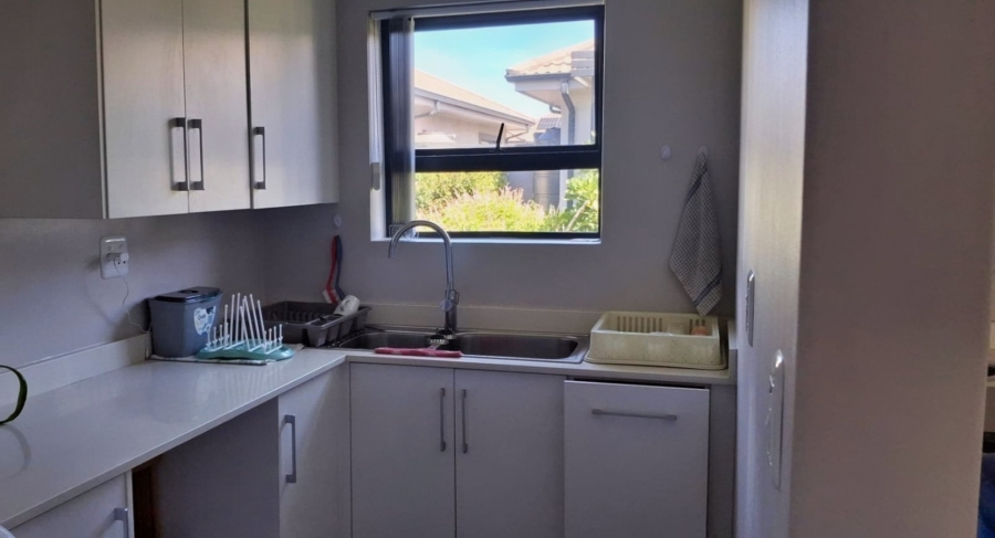 2 Bedroom Property for Sale in Voorbaai Western Cape